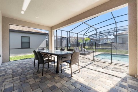 House in Haines City, Florida 4 bedrooms, 138.42 sq.m. № 1551394 - photo 18
