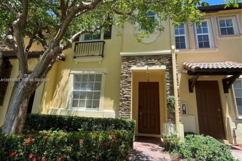 Touwnhouse à Cutler Bay, Floride 2 chambres, 119.84 m2 № 2090335
