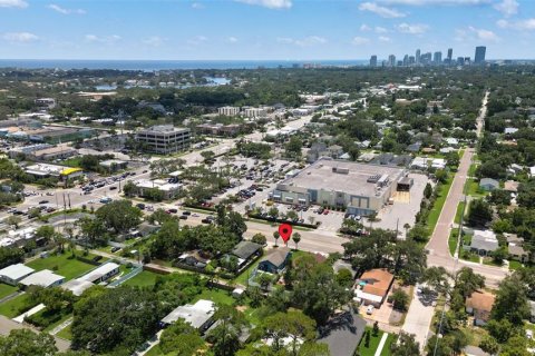 House in Saint Petersburg, Florida 2 bedrooms, 102.19 sq.m. № 1856222 - photo 28
