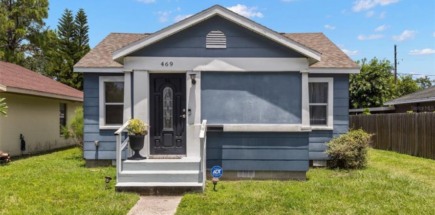House in Saint Petersburg, Florida 2 bedrooms, 102.19 sq.m. № 1856222