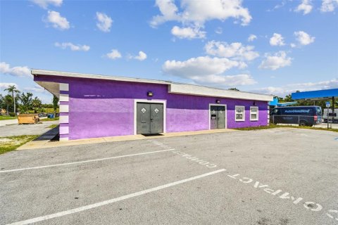 Commercial property in Saint Petersburg, Florida 356.74 sq.m. № 1842319 - photo 4