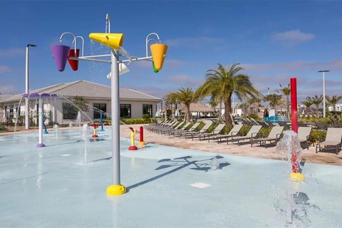 Casa en venta en Kissimmee, Florida, 8 dormitorios, 398.46 m2 № 1963327 - foto 30