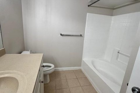 Condo in Orlando, Florida, 2 bedrooms № 2238681 - photo 10