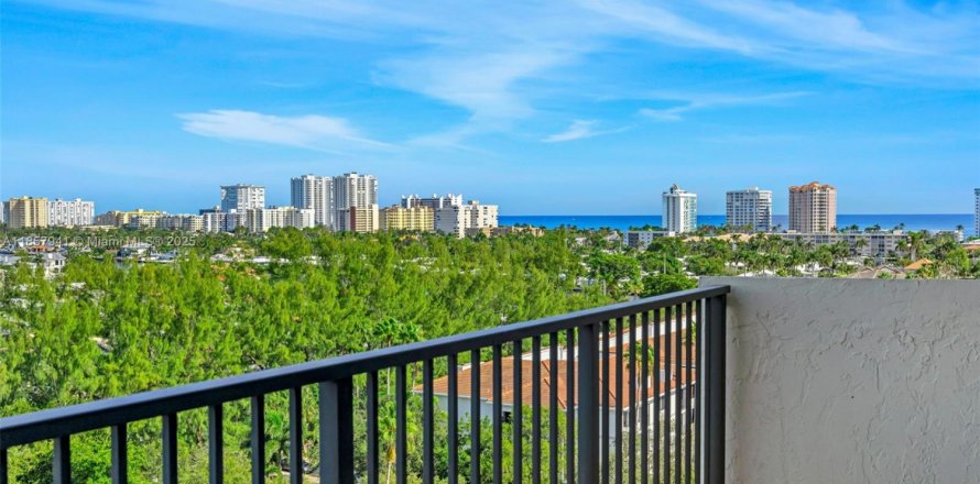 Condo in Fort Lauderdale, Florida, 2 bedrooms  № 1892753