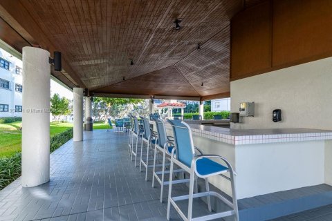 Condo in Fort Lauderdale, Florida, 2 bedrooms  № 1892753 - photo 29