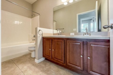 Villa ou maison à louer à New Port Richey, Floride: 4 chambres, 182.83 m2 № 2406275 - photo 15