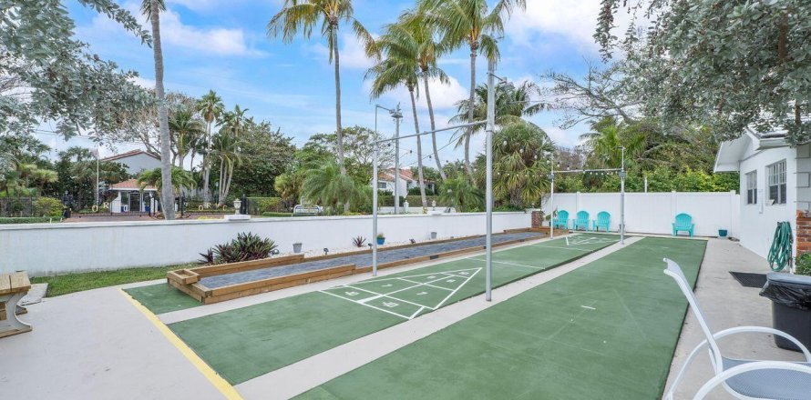 Condo in Ocean Ridge, Florida, 1 bedroom  № 1009609