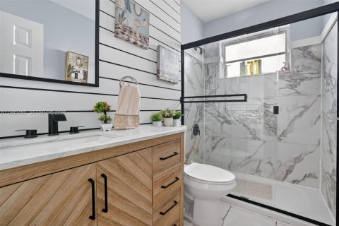 Casa en alquiler en Miami, Florida, 2 dormitorios, 92.9 m2 № 2047046 - foto 12