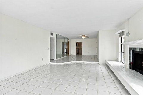 Copropriété à vendre à Bradenton, Floride: 2 chambres, 145.02 m2 № 2398764 - photo 13