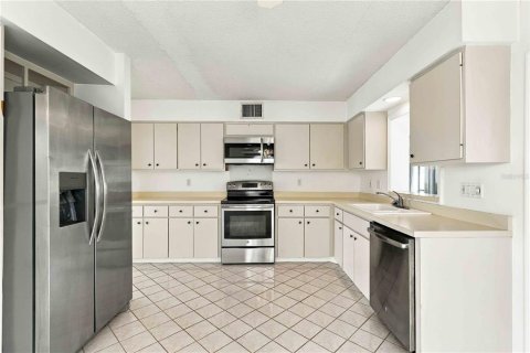 Copropriété à vendre à Bradenton, Floride: 2 chambres, 145.02 m2 № 2398764 - photo 19