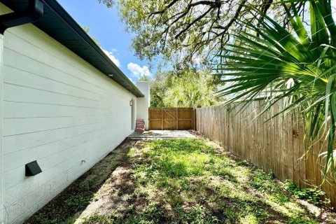 Villa ou maison à louer à Tampa, Floride: 3 chambres, 124.21 m2 № 1845021 - photo 27