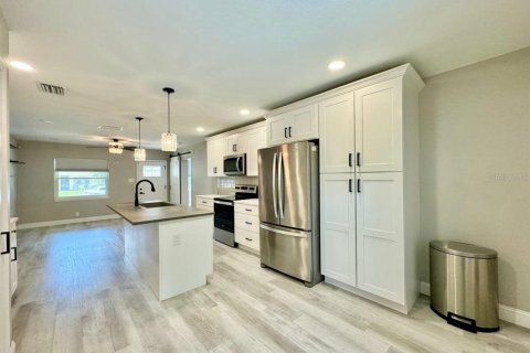 Villa ou maison à louer à Tampa, Floride: 3 chambres, 124.21 m2 № 1845021 - photo 10