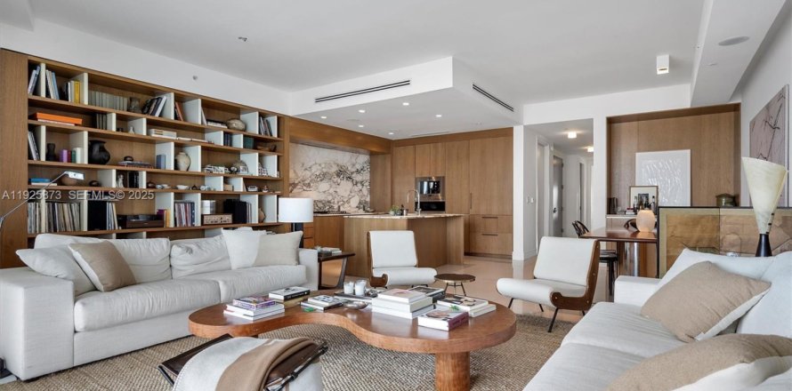 Condominio en Aventura, Florida, 3 dormitorios № 1986657