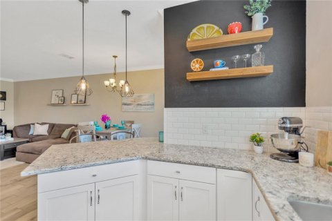 Touwnhouse à vendre à Tampa, Floride: 3 chambres, 179.58 m2 № 1884109 - photo 4