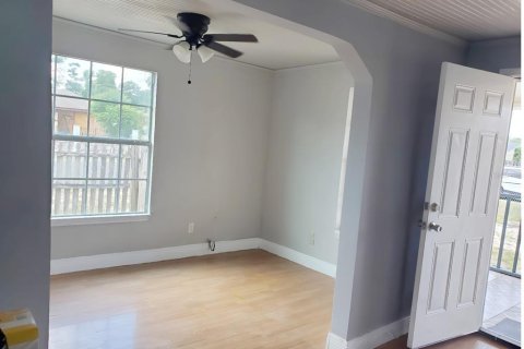 Casa en alquiler en Orlando, Florida, 3 dormitorios, 94.3 m2 № 1688166 - foto 13