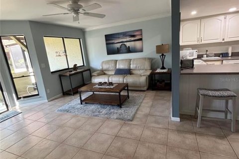 Townhouse in Sebring, Florida 2 bedrooms, 139.82 sq.m. № 2098183 - photo 8