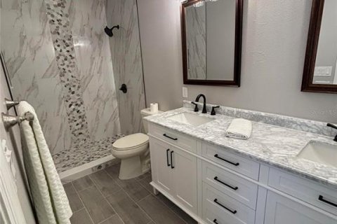 Townhouse in Sebring, Florida 2 bedrooms, 139.82 sq.m. № 2098183 - photo 18