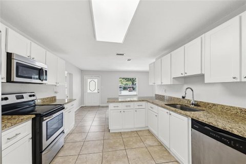Villa ou maison à vendre à Tampa, Floride: 3 chambres, 133.22 m2 № 2411667 - photo 5
