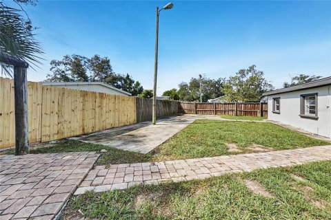 Villa ou maison à vendre à Tampa, Floride: 3 chambres, 133.22 m2 № 2411667 - photo 19