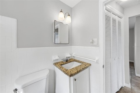 Villa ou maison à vendre à Tampa, Floride: 3 chambres, 133.22 m2 № 2411667 - photo 17
