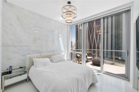 Condo in Miami, Florida, 2 bedrooms  № 1872687 - photo 25