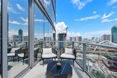 Condo in Miami, Florida, 2 bedrooms  № 1872687 - photo 17