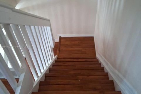 Adosado en alquiler en Margate, Florida, 3 dormitorios, 141.03 m2 № 2055084 - foto 14