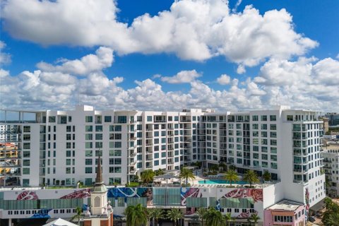 Condominio en venta en Sarasota, Florida, 2 dormitorios, 146.51 m2 № 1511192 - foto 1