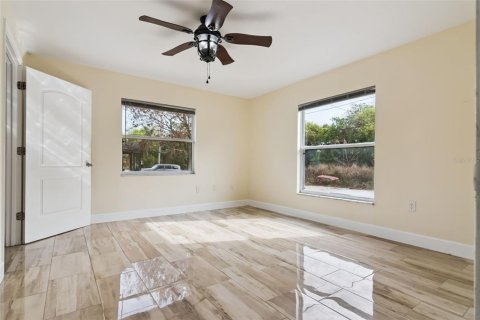House in Sanford, Florida 3 bedrooms, 107.02 sq.m. № 2133108 - photo 14