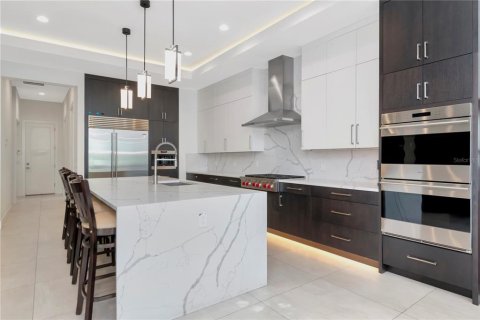 Villa ou maison à louer à Tampa, Floride: 4 chambres, 410.44 m2 № 1720465 - photo 23