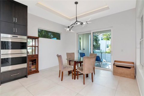 Villa ou maison à louer à Tampa, Floride: 4 chambres, 410.44 m2 № 1720465 - photo 25