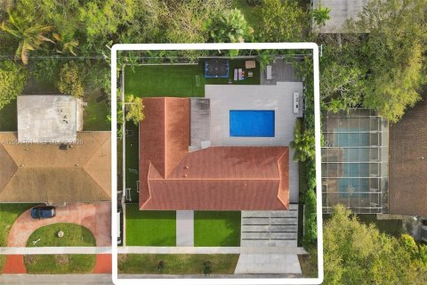 Villa ou maison à vendre à North Miami Beach, Floride: 5 chambres № 2068908 - photo 14