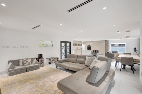 Villa ou maison à vendre à North Miami Beach, Floride: 5 chambres № 2068908 - photo 25