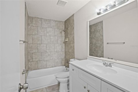 Купить виллу или дом в Киссимми, Флорида 10 комнат, 153.47м2, № 2358789 - фото 25