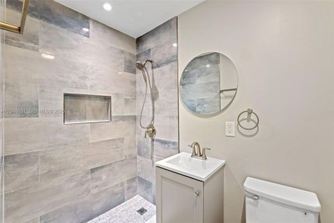 Immobilier commercial à vendre à Fort Lauderdale, Floride: 258.18 m2 № 2169431 - photo 24