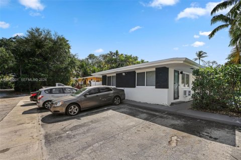 Immobilier commercial à vendre à Fort Lauderdale, Floride: 258.18 m2 № 2169431 - photo 29