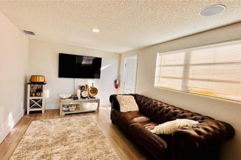 Apartamento en alquiler en Orlando, Florida, 2 dormitorios, 102.19 m2 № 1873094 - foto 5