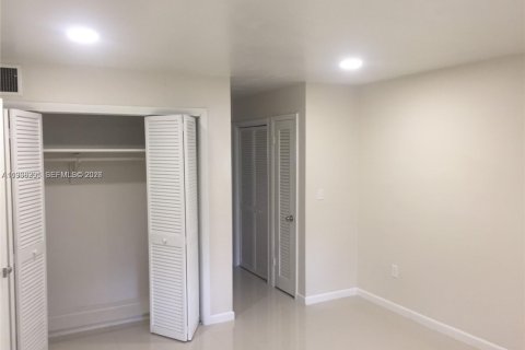 Appartement à louer à Miami, Floride: 1 chambre, 88.63 m2 № 1995945 - photo 6