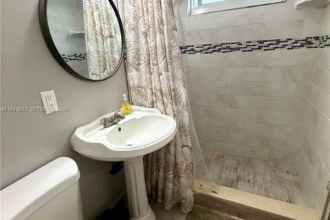 Villa ou maison à louer à West Palm Beach, Floride: 3 chambres, 85.47 m2 № 2001399 - photo 6