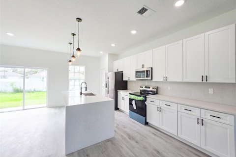 Casa en venta en Ocala, Florida, 4 dormitorios, 164.81 m2 № 1906637 - foto 5