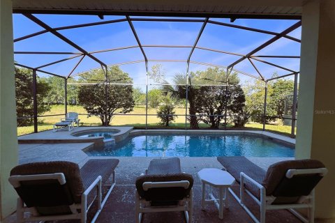 House in Clermont, Florida 7 bedrooms, 299.52 sq.m. № 1110918 - photo 2