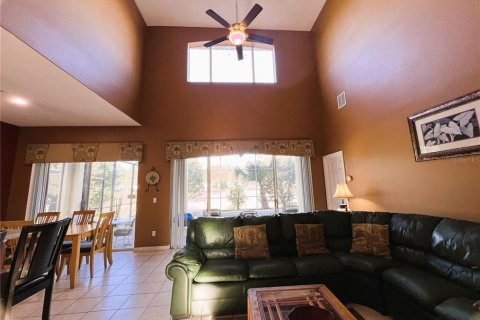 House in Clermont, Florida 7 bedrooms, 299.52 sq.m. № 1110918 - photo 8