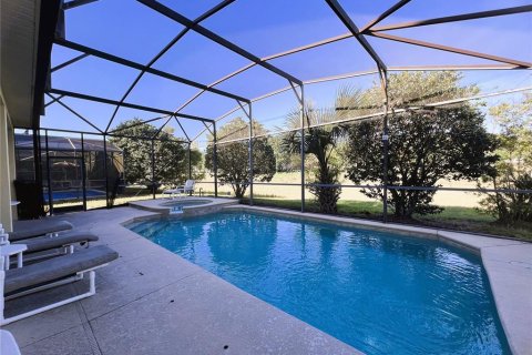 House in Clermont, Florida 7 bedrooms, 299.52 sq.m. № 1110918 - photo 28