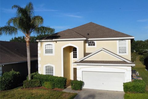 House in Clermont, Florida 7 bedrooms, 299.52 sq.m. № 1110918 - photo 1