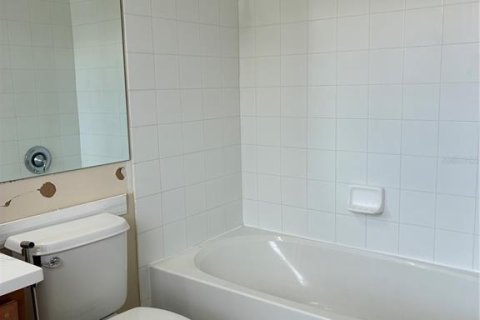 Touwnhouse à louer à Wesley Chapel, Floride: 2 chambres, 130.71 m2 № 2410389 - photo 30