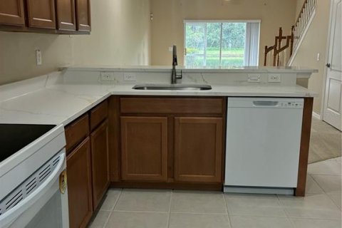 Touwnhouse à louer à Wesley Chapel, Floride: 2 chambres, 130.71 m2 № 2410389 - photo 12