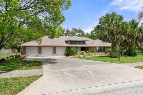 Casa en venta en Spring Hill, Florida, 6 dormitorios, 315.4 m2 № 1723641 - foto 15