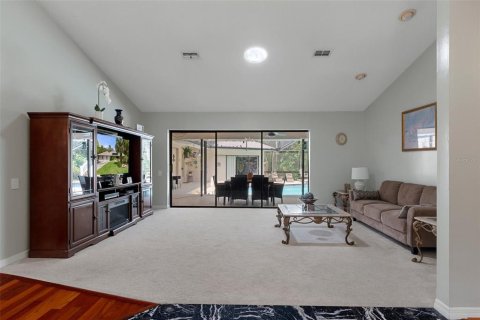 Casa en venta en Spring Hill, Florida, 6 dormitorios, 315.4 m2 № 1723641 - foto 18