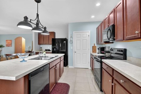 House in Punta Gorda, Florida 3 bedrooms, 217.3 sq.m. № 1916325 - photo 14