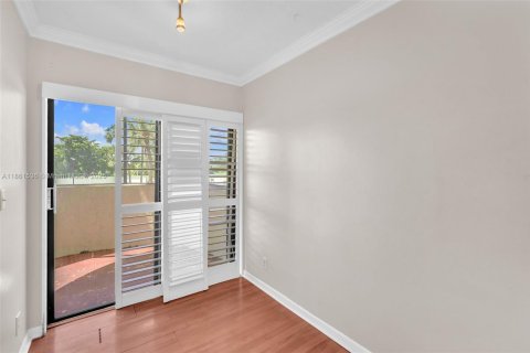 Снять в аренду кондоминиум в Лодерхилл, Флорида 2 спальни, 103.12м2, № 1981805 - фото 17